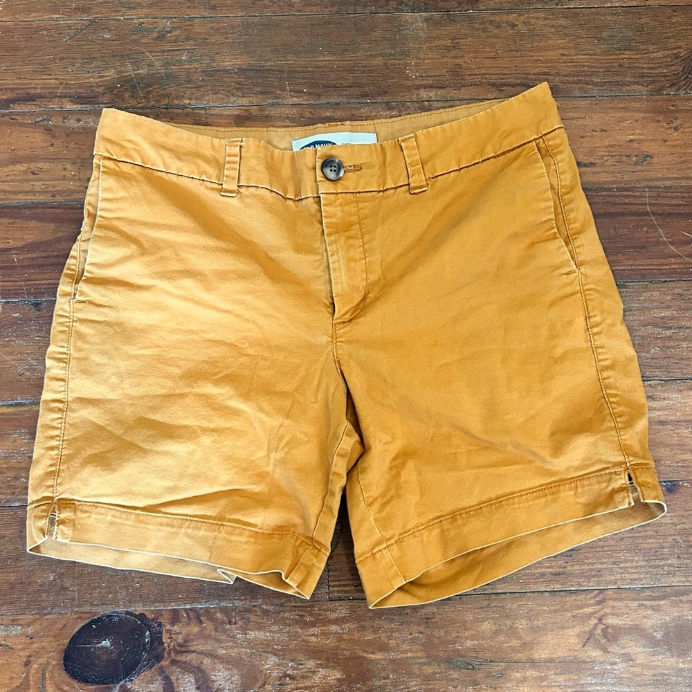 Old Navy Women’s Orange Shorts Fall Colored Cute Size 4 Classic Style